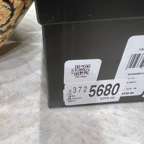 Versace Baroque Printed Slide Sandal - Picture 11 of 11